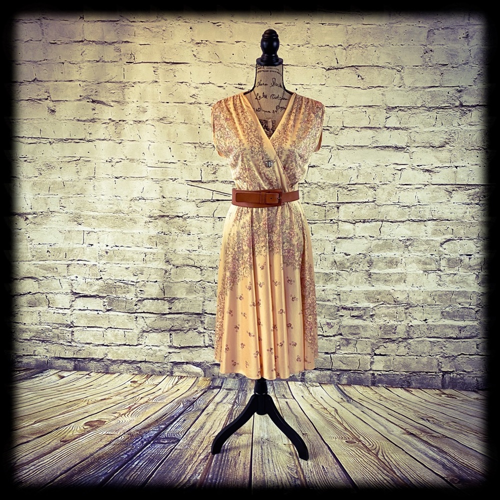 Vintage Peach Floral Hand-Sewn Polyester Dress